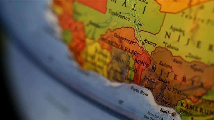 Benin Bayrağı, Nüfusu, Başkenti ve Genel Özellikleri