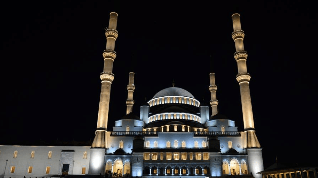 Berat Kandili ne zaman 2026? Ramazan öncesi mübarek gece tarihi