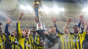 Domenico Tedesco addresses questions about his departure, emphasizing Fenerbahçe's unity
