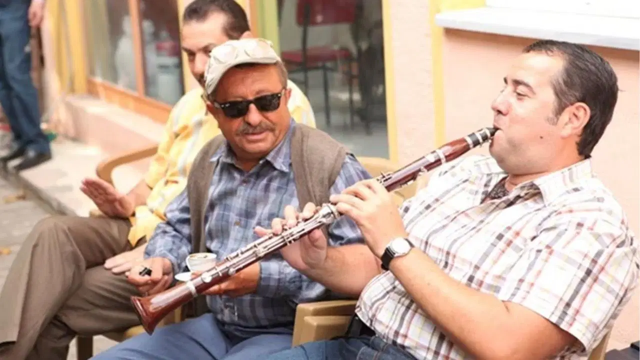 Eyvah Eyvah 3 konusu, oyuncu kadrosu ve IMDb puanı