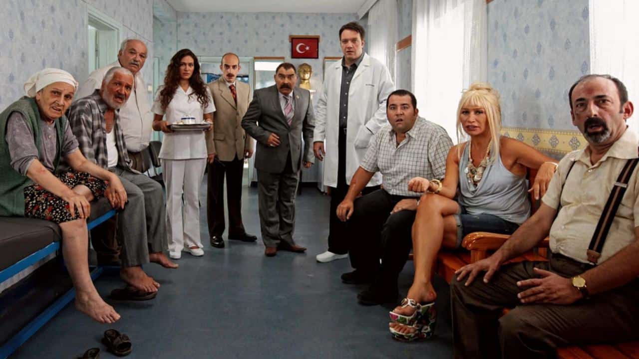 Eyyvah Eyvah 2 filmini Hakan Algül yönetirken, senaryosu Ata Demirer tarafından kaleme alınmıştır. Peki, Eyyvah Eyvah 2'nin konusu nedir? Oyuncu kadrosunda kimler yer alıyor? Çekimleri nerede yapılmıştır? İşte detaylar...