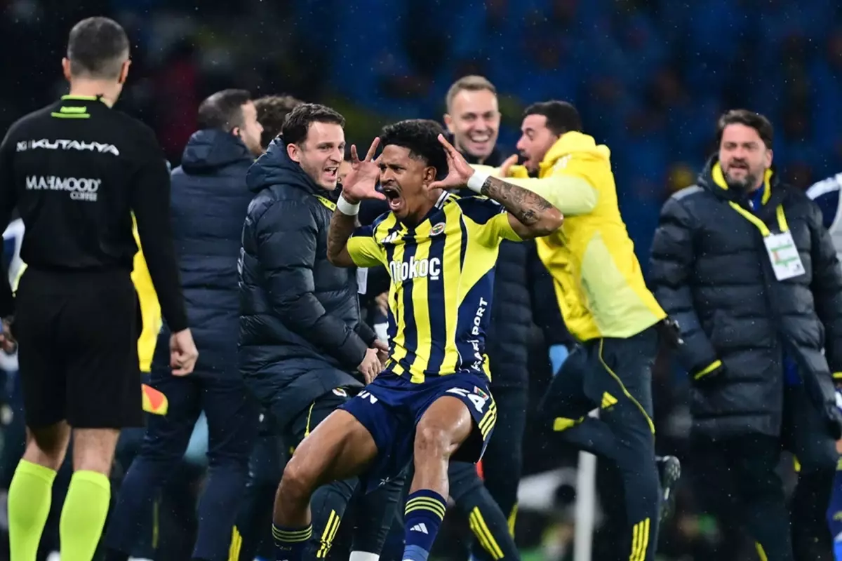 Fenerbahçe Galatasaray’ı Mağlup Ederek Süper Kupa Zaferine Ulaştı