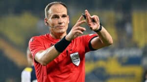 Fenerbahçe, UEFA Avrupa Ligi'nde FCSB ile karşılaşacak. Maç öncesi analizler,