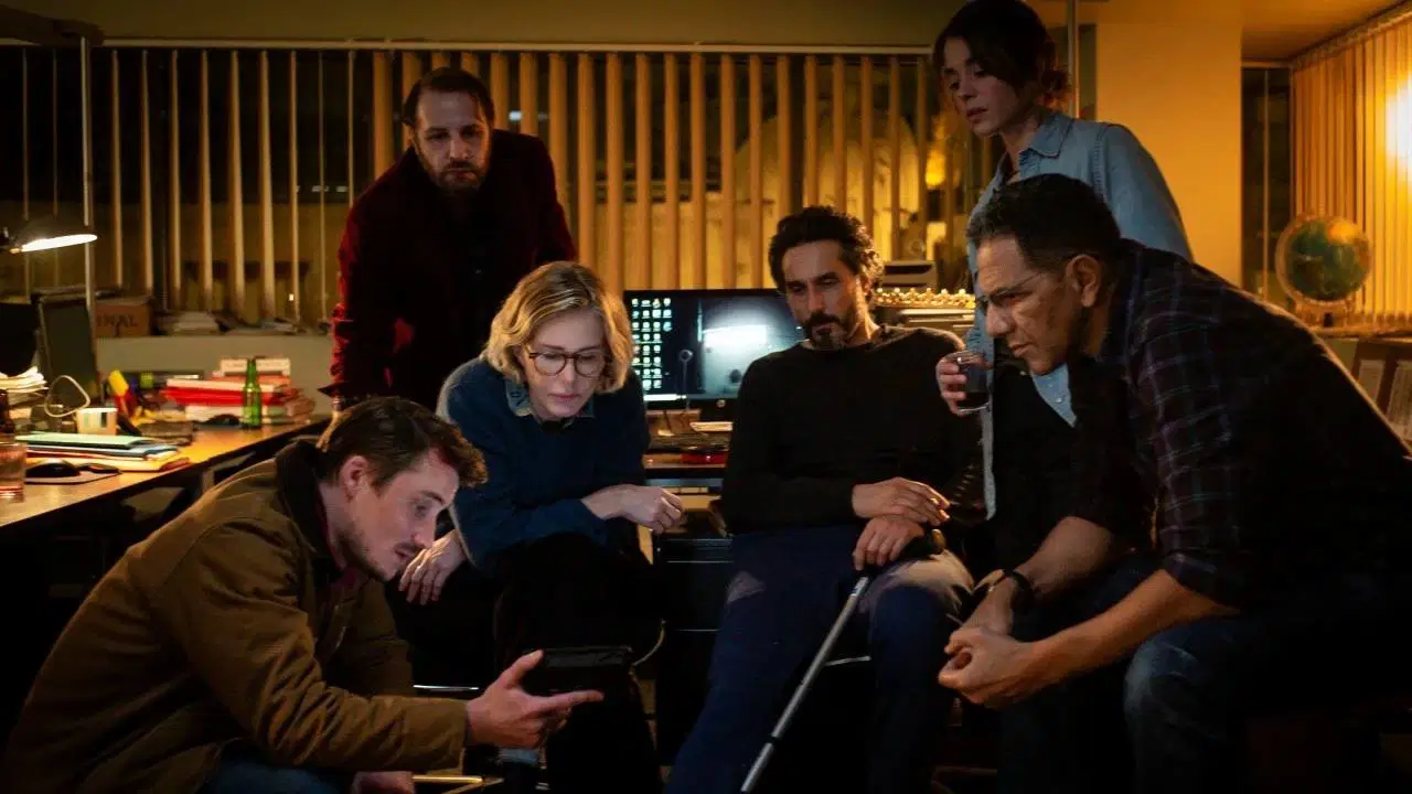 Haber Merkezi filminin konusu ve oyuncu kadrosu