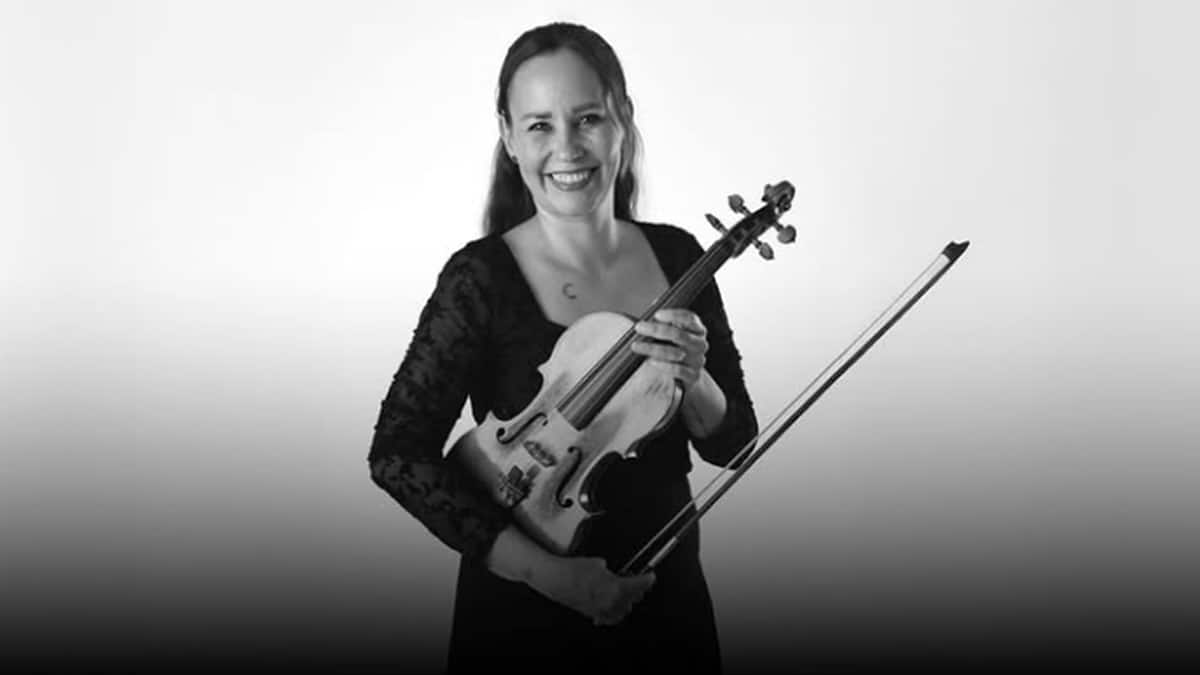 İzmir Devlet Senfoni Orkestrası'nın başkemancısı Deniz Özasker'in vefatı müzik dünyasında