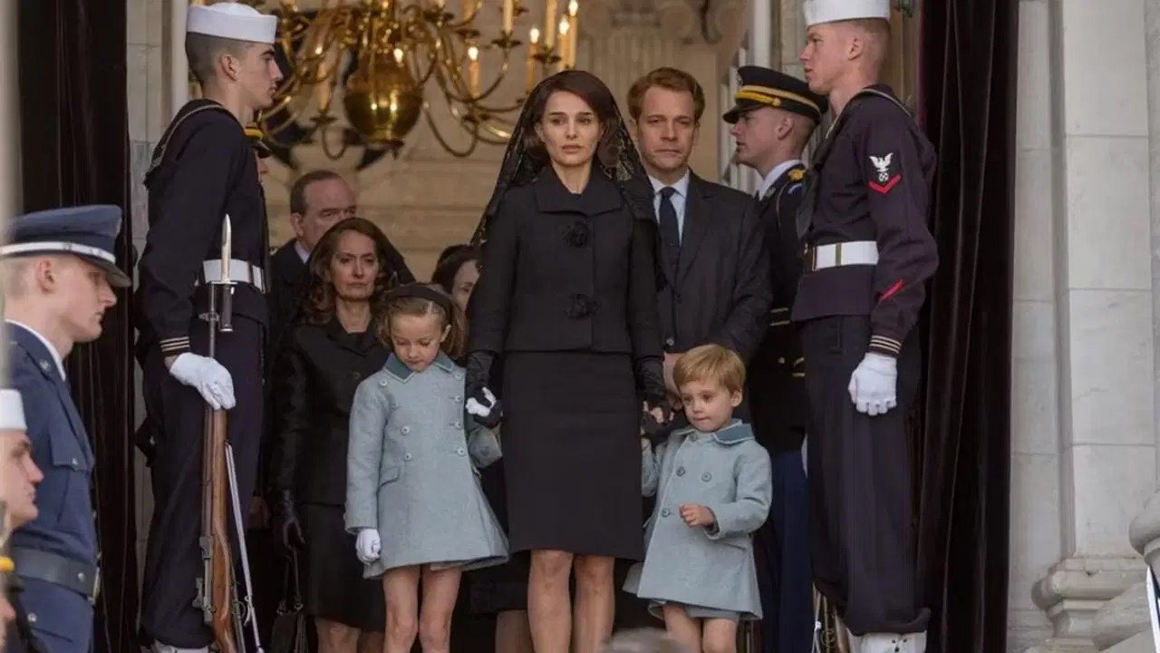 Jackie filminin konusu, etkileyici hikayesi ve yıldız oyuncu kadrosu hakkında