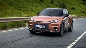 Lexus LBX, üstün kabin tasarımıyla en iyi küçük SUV seçildi.