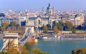 Macaristan bayrağı, konumu, nüfusu ve başkenti hakkında kısa ve öz