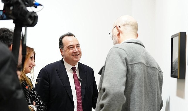 Manisa Büyükşehir Belediyesi’nden ‘Sarışın Bir Kurt: Mustafa Kemal Atatürk’ Sergisi Açıldı