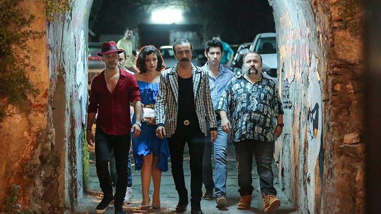 Organize İşler Filminin Yönetmeni ve Senaristi