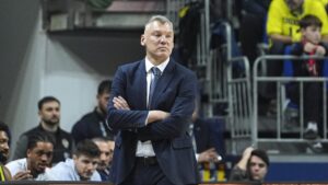 Sarunas Jasikevicius, Anadolu Efes karşısında alınan galibiyetin detaylarını ve takımının