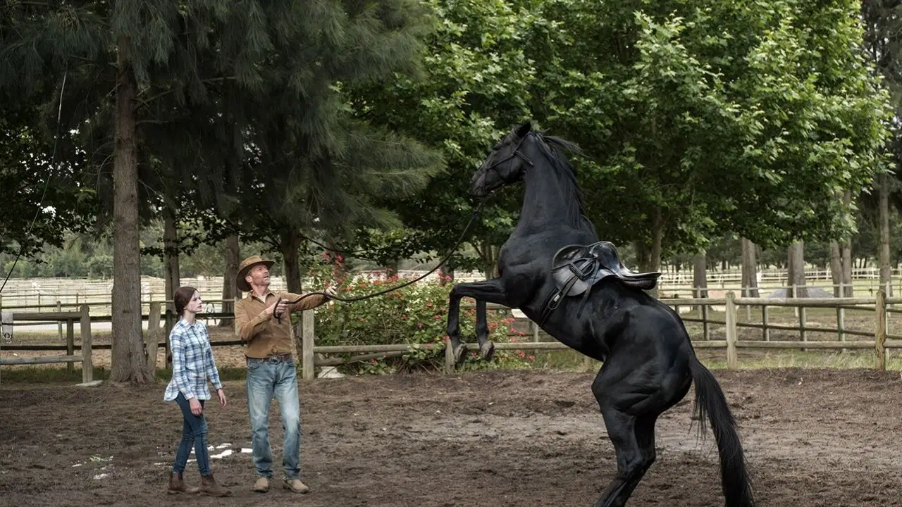 Siyah İnci Filmi Konusu ve Oyuncu Kadrosu