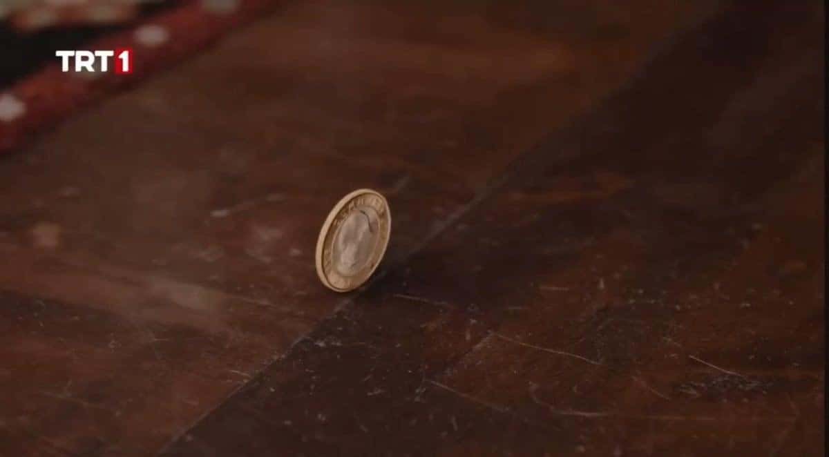 TRT 1'in yoğun ilgi gören dizisi Taşacak Bu Deniz, her bölümünde heyecanı doruğa taşıyor.