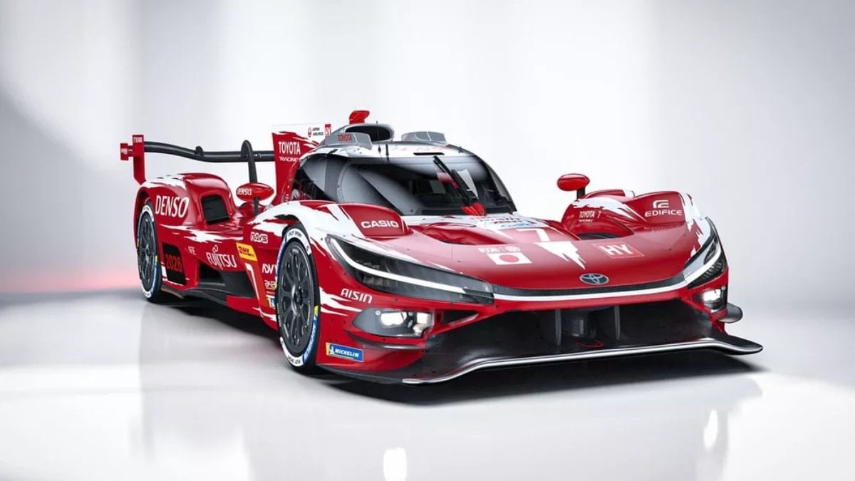 Toyota TR010 Hybrid yarış otomobilini tanıttı