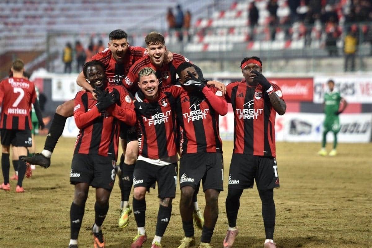 Vanspor FK, Iğdır FK karşısında net galibiyet aldı