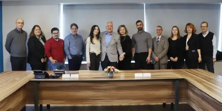 Yıllardır tek satır bülten göndermeyen şirketten tarihi hamle: CEO’nun yaş günü haber oldu