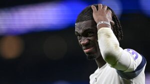 Yves Bissouma'nın hayatı, memleketi, yaşı ve futbol kariyeri hakkında merak