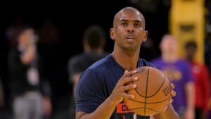 NBA yıldızı Chris Paul, 40 yaşında profesyonel basketboldan emekliliğini açıkladı.