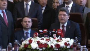 Akın Gürlek, Adalet Bakanlığı görevini devraldı. Adalet sistemi ve hukuk