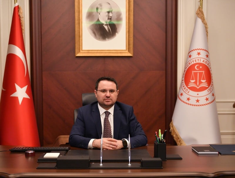 Akın Gürlek Kimdir, Kaç Yaşında ve Nereli? Yeni Adalet Bakanı Akın Gürlek’in Biyografisi ve Hayatı