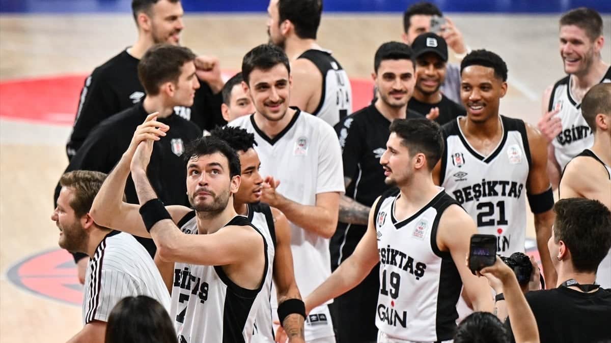 Beşiktaş GAİN, Anadolu Efes’i Mağlup Ederek Türkiye Kupası Finaline Yükseldi