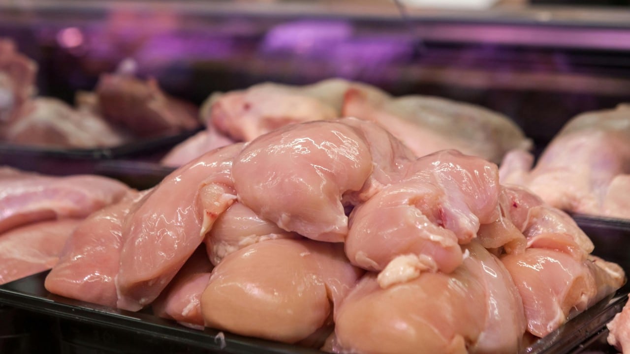 Çiğ tavuğu yıkamak sağlık açısından riskli mi?