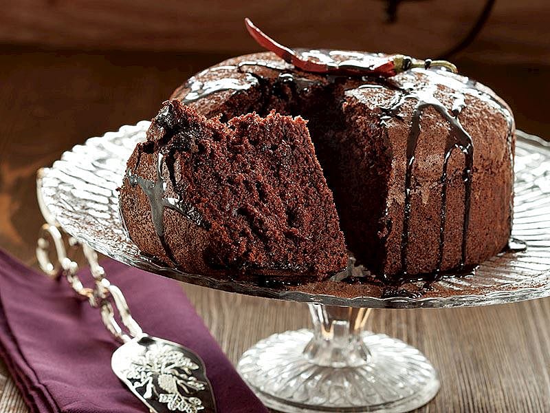 Yumuşacık ve yoğun çikolatalı ıslak kek tarifi! Adım adım yapılışıyla