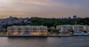 Çırağan Palace Kempinski İstanbul, Forbes Travel Guide 2026’da 5 yıldızla