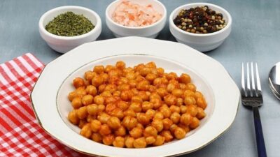 Lezzetli ve etsiz nohut yemeği tarifiyle sağlıklı bir akşam yemeği