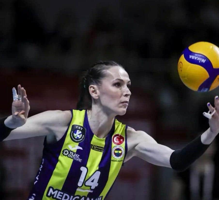 Fenerbahçe Medicana ve Eda Erdem Dündar İmza Töreni