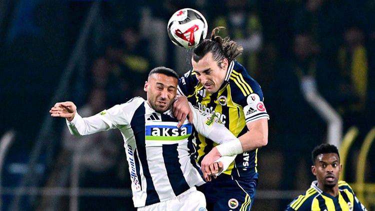 Fenerbahçe’de Çağlar Söyüncü Sakatlandı, Yerine Yiğit Efe Demir Oyuna Girdi