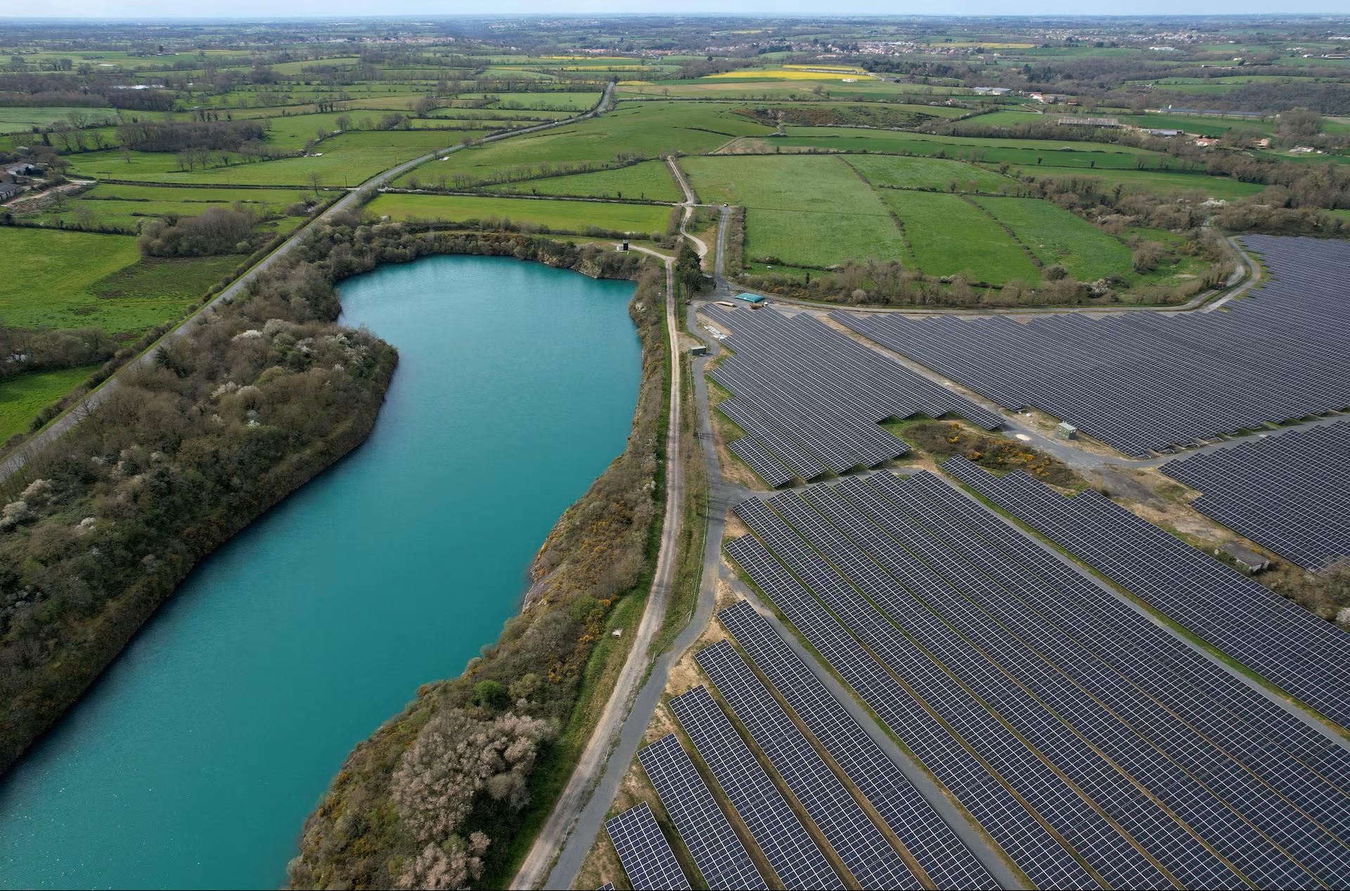 Rüzgar ve Güneş Enerjisi Hedeflerinde Revizyon