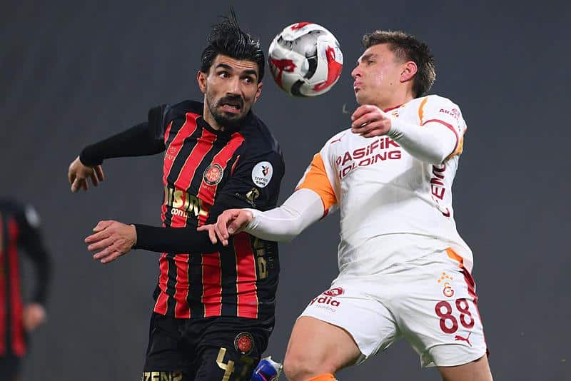 Galatasaray'da flaş ayrılık ve transferin yeni adresi