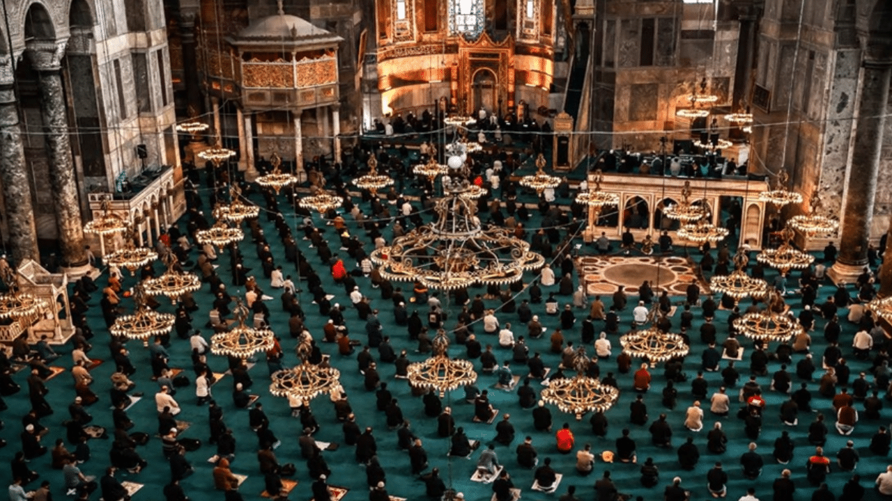 2026 Ramazan ayının ilk oruç tarihi belli oldu. Oruç ne