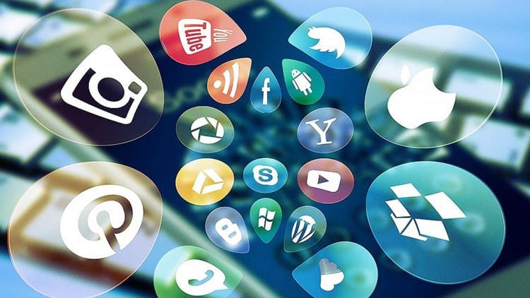 İspanya Başbakanı Sanchez sosyal medya ve patronlara karşı 5 maddelik planını açıkladı