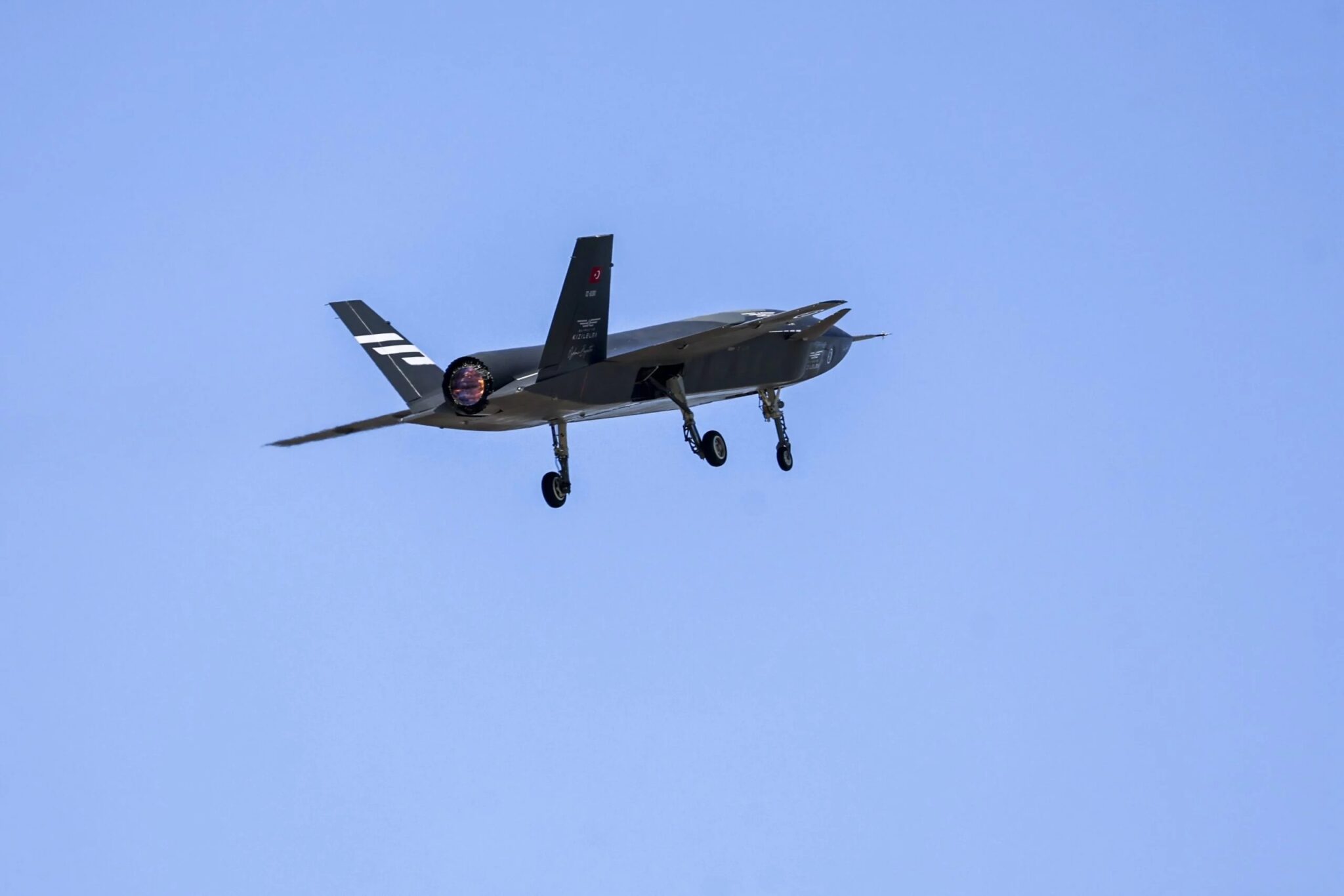 KIZILELMA bu yıl göreve başlıyor: Selçuk Bayraktar duyurdu