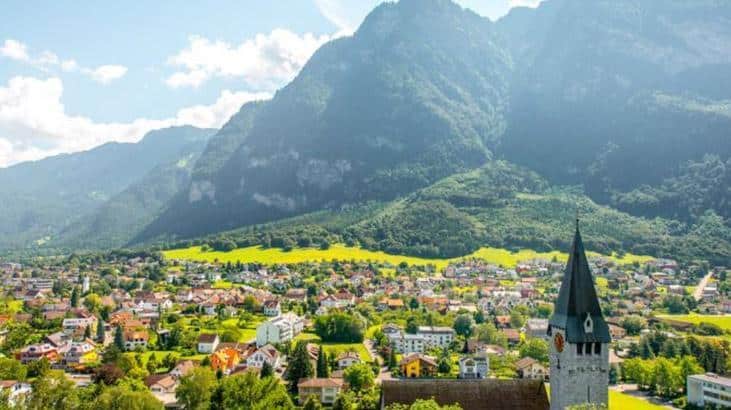 Lihtenştayn Bayrağı, Nüfusu, Başkenti ve Para Birimi Bilgileri