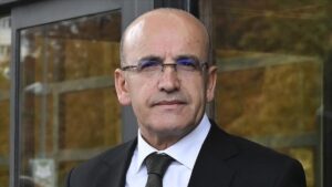Mehmet Şimşek, 2025’te sanayi üretiminin yıllık yüzde 2,6 arttığını açıkladı.