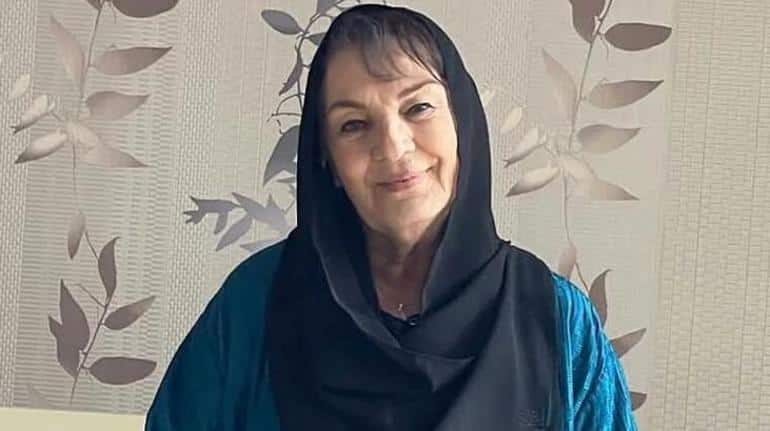 NEVİN EFE KİMDİR?