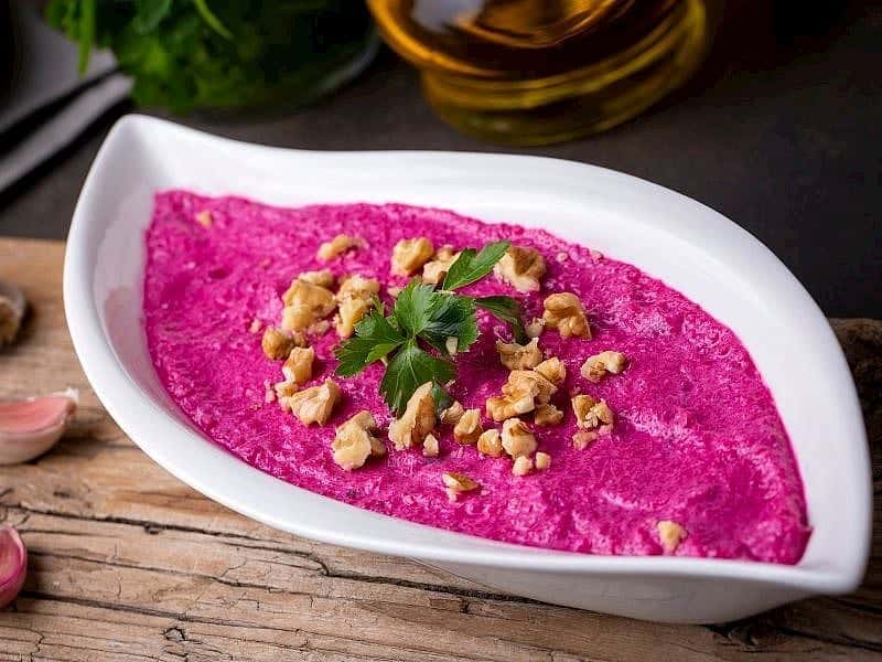 Renkli ve lezzetli pancar tarator tarifi! Sağlıklı, pratik ve nefis