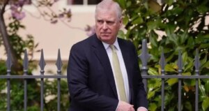 Prens Andrew’nun hayatı, görevleri ve saraydan uzaklaştırılmasının nedenlerini öğrenin. Detaylı