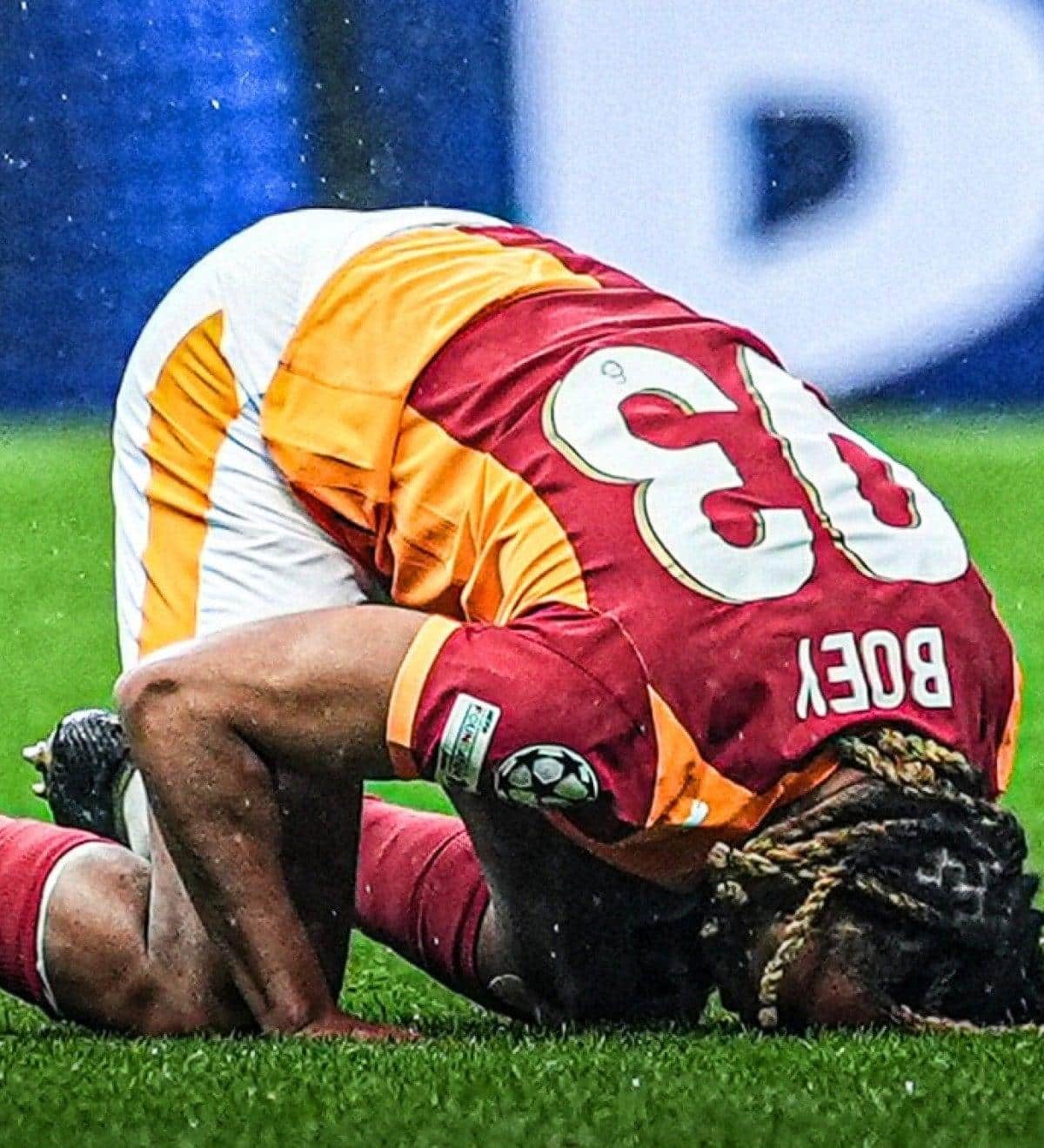 Bayern Münih'ten Kiralık Gelen Sacha Boey’in Performansı