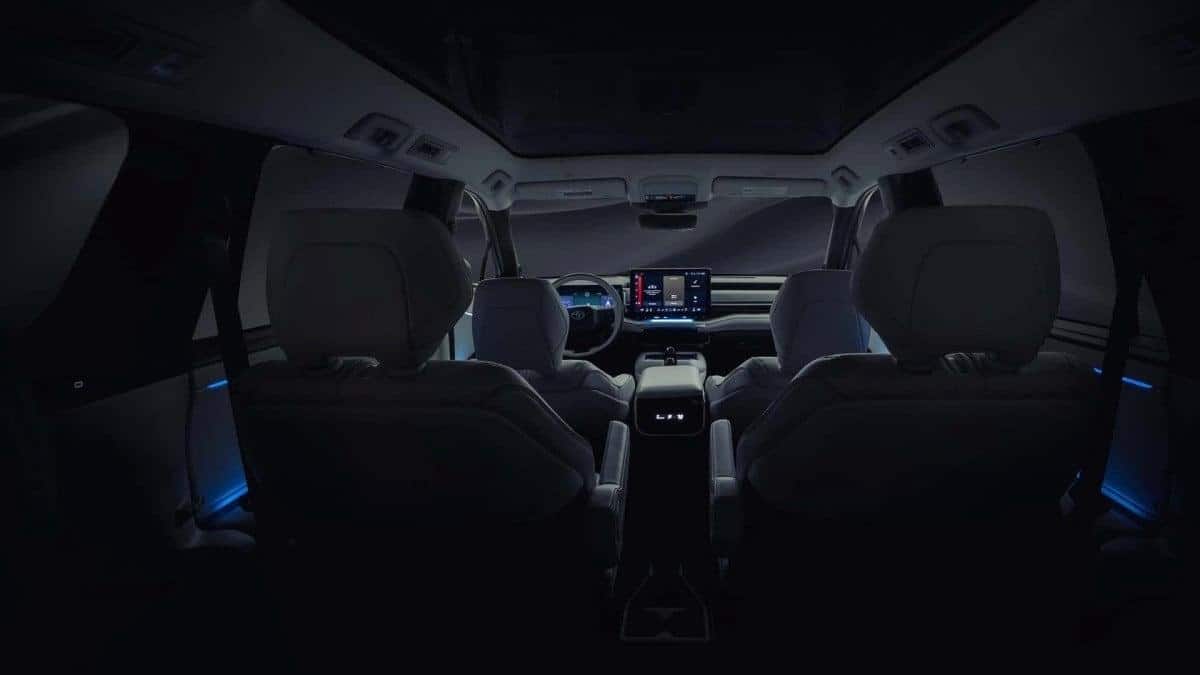 Toyota'nın Gizemli SUV Modelinden İlk Görseller