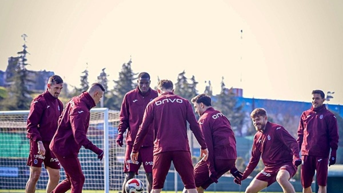 Trabzonspor, Fatih Karagümrük maçı öncesi hazırlıklarına hız kesmeden devam ediyor.