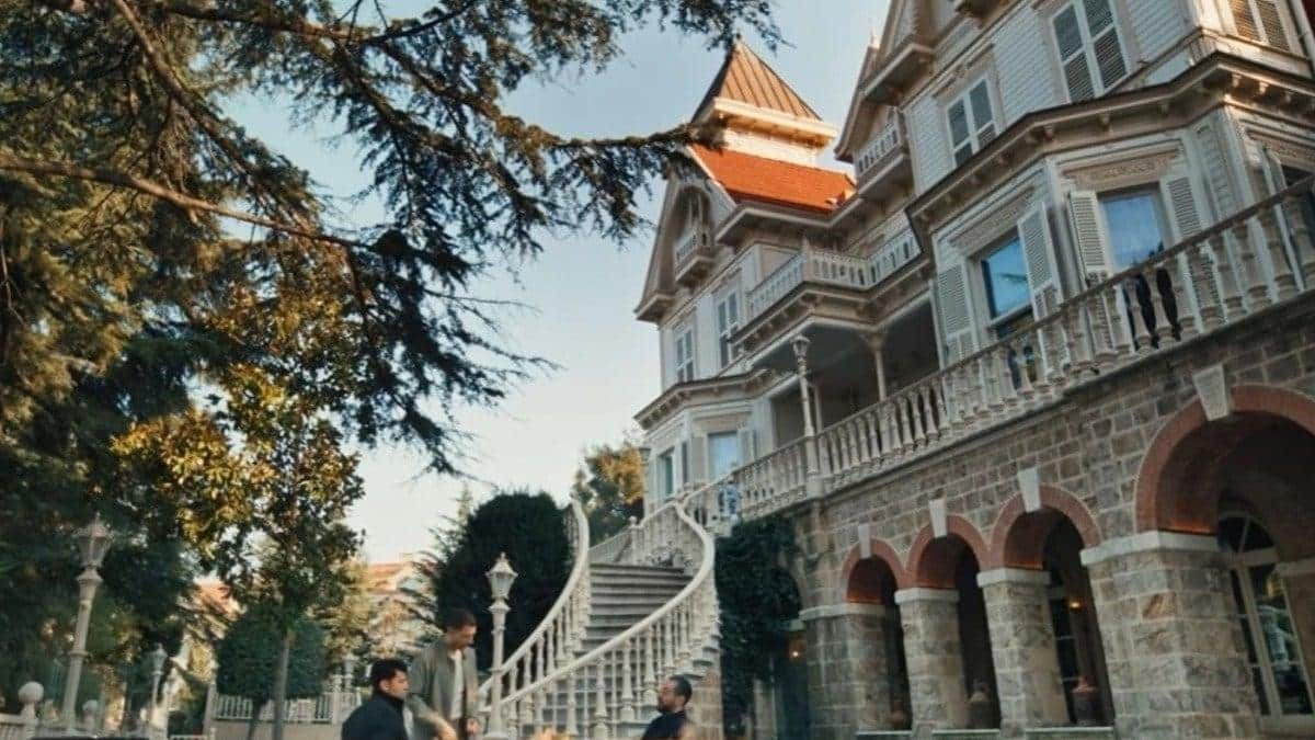 Deniz Can Aktaş, Devrim Özkan ve Uraz Kaygılaroğlu'ndan Fırtına Gibi Başlayan Dizi