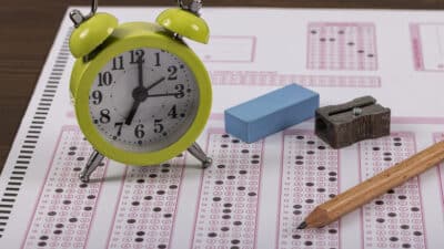 14-15 Mart 2026 hafta sonu yapılacak sınavları keşfedin. Hangi sınavlar