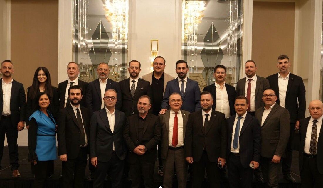 Profesyonel Sigorta Aracıları Derneği (PASAD) tarafından geçtiğimiz günlerde düzenlenen iftar