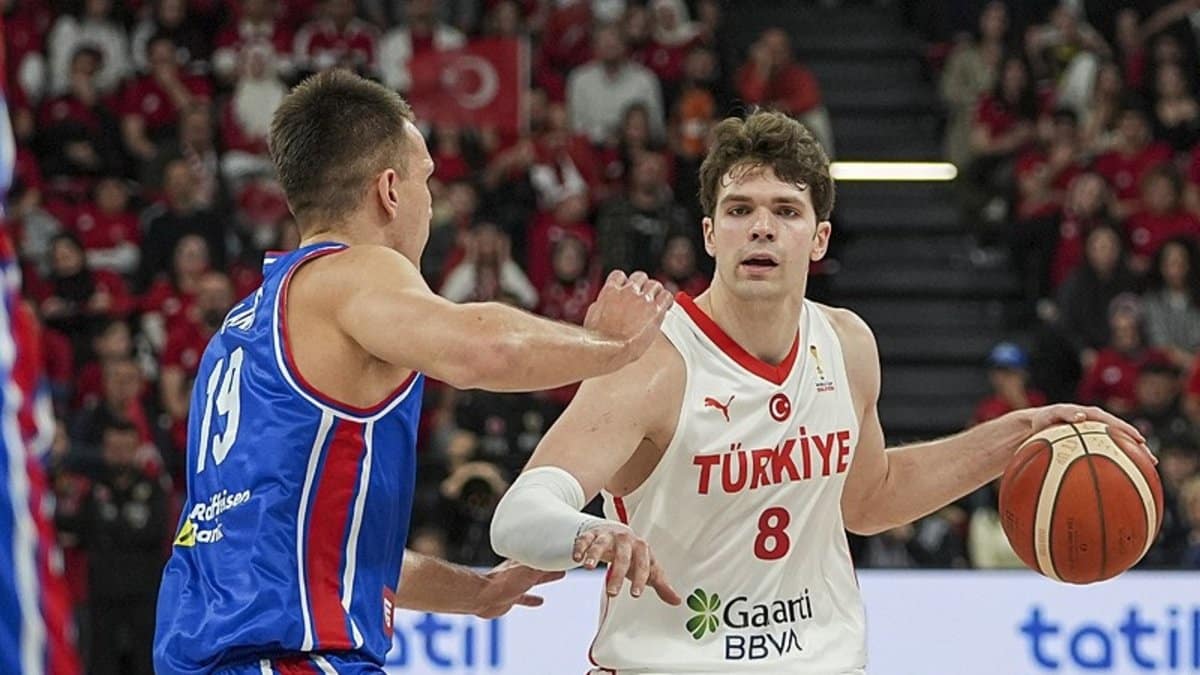 A Milli Erkek Basketbol Takımı, Sırbistan’ı etkileyici bir performansla mağlup