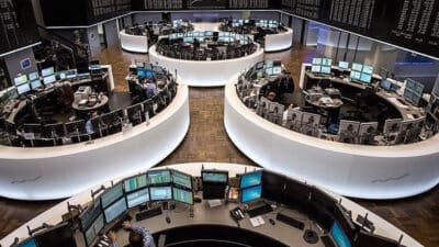 Avrupa borsaları, artan Orta Doğu gerilimlerinin etkisiyle günü sert düşüşlerle