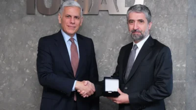 İş dünyasında bakım eşitliği için güç birliği! Şirketler ağı, eşitlik